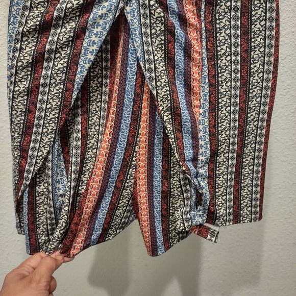 BCBGeneration Romper in excellent condition. Very comfortable and soft . - Picture 5 of 8